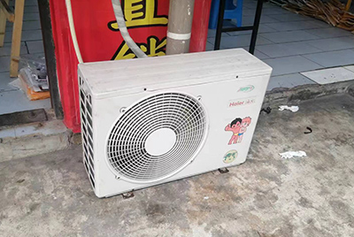 城区空调突然不制冷只吹自然风怎么办？
